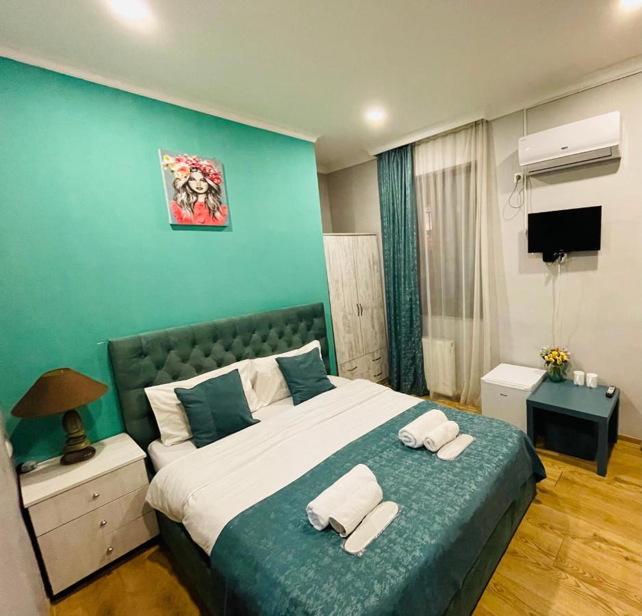 Book Hotel Tbilissi Extérieur photo