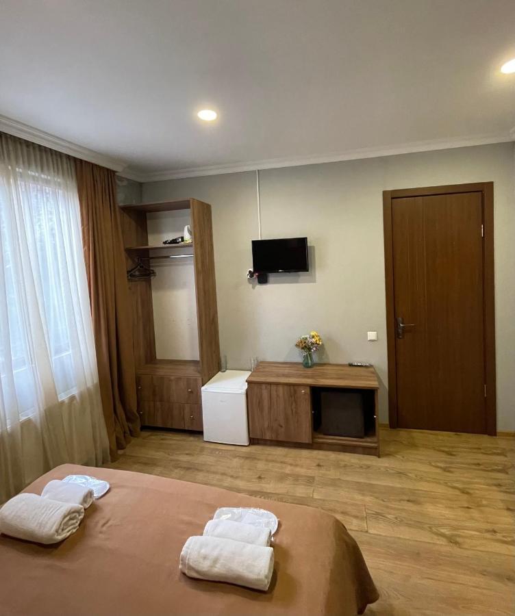 Book Hotel Tbilissi Extérieur photo